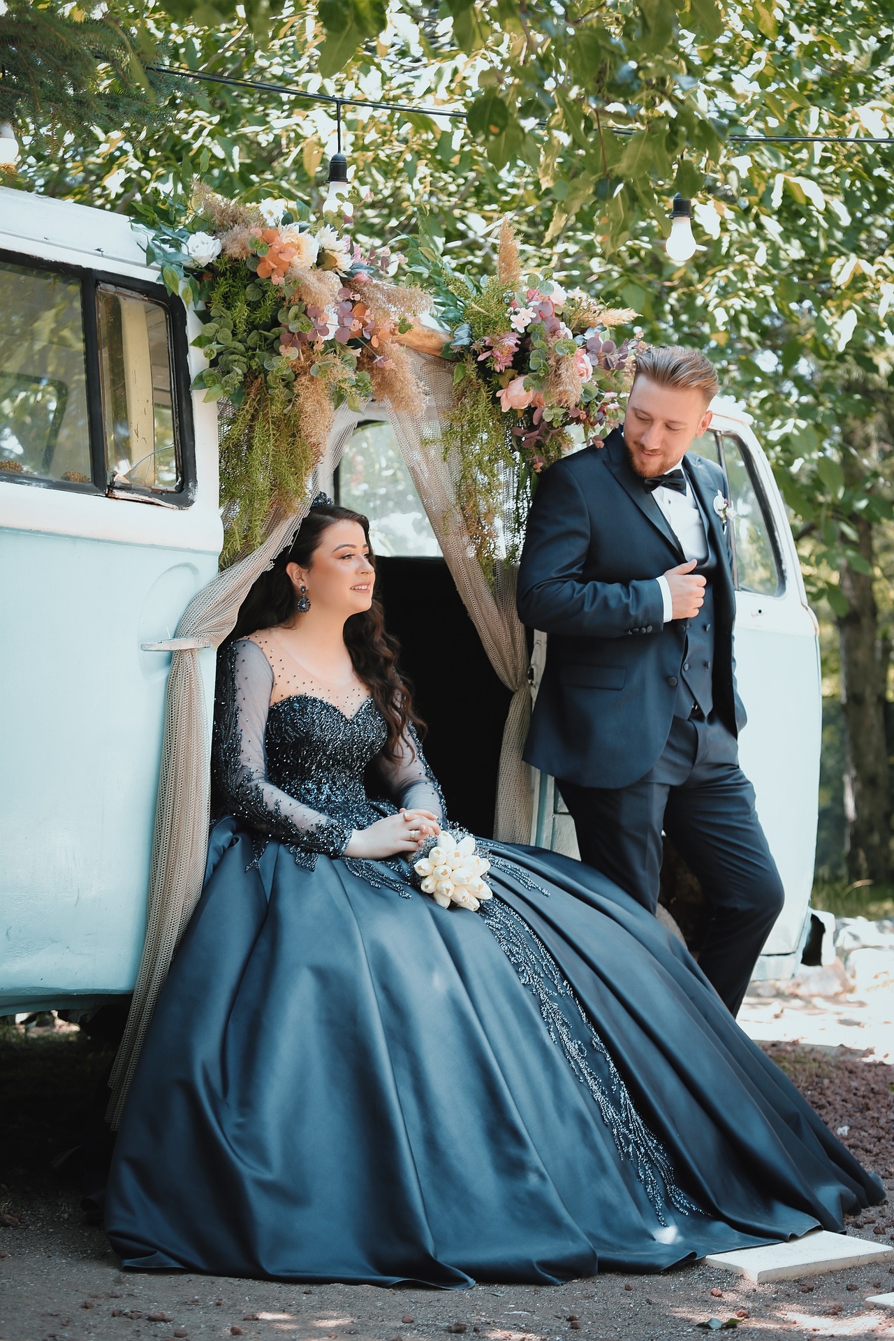 newlyweds-7430219_1920